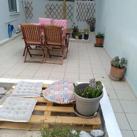 Pomegranate Apartment
